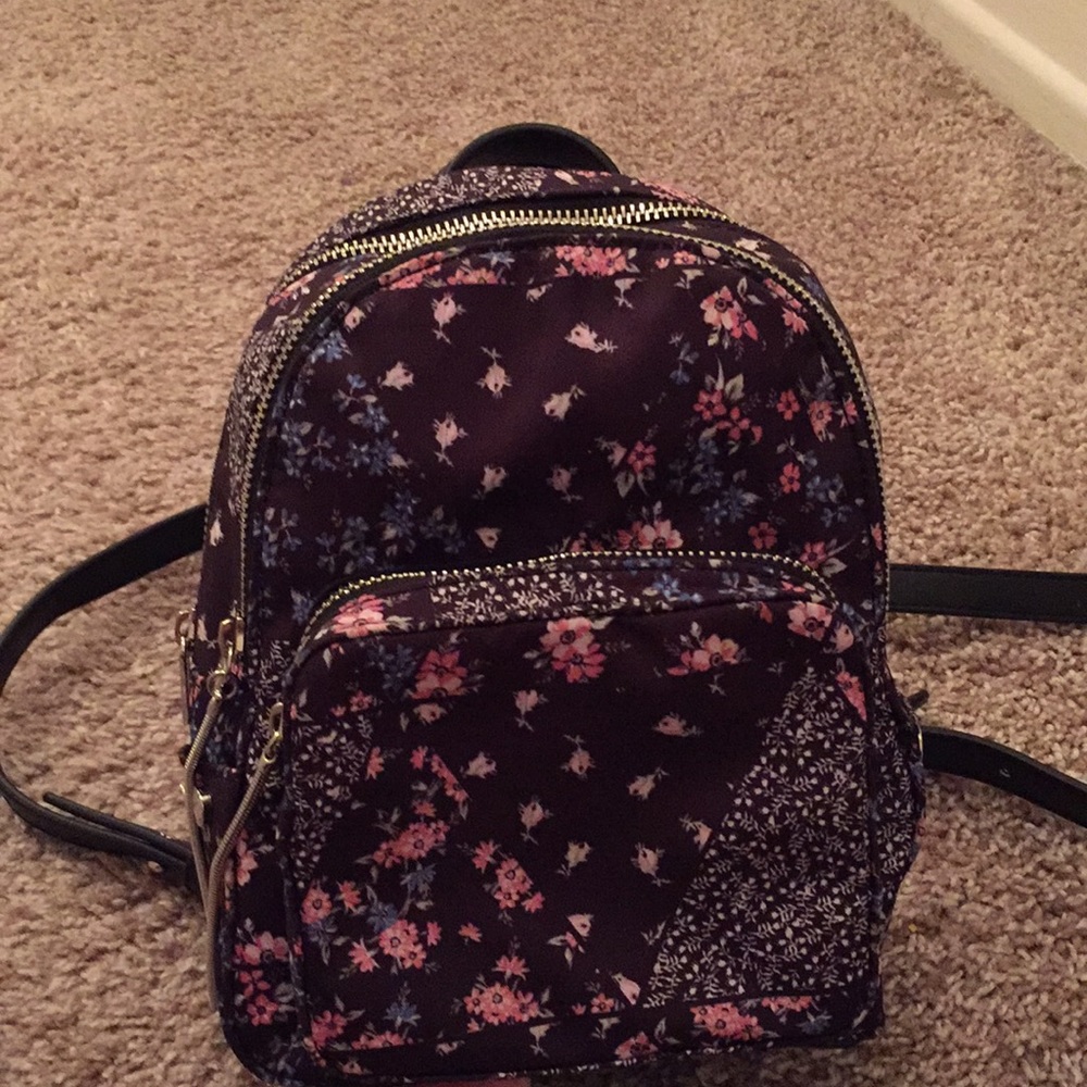 Juicy couture back pack purse